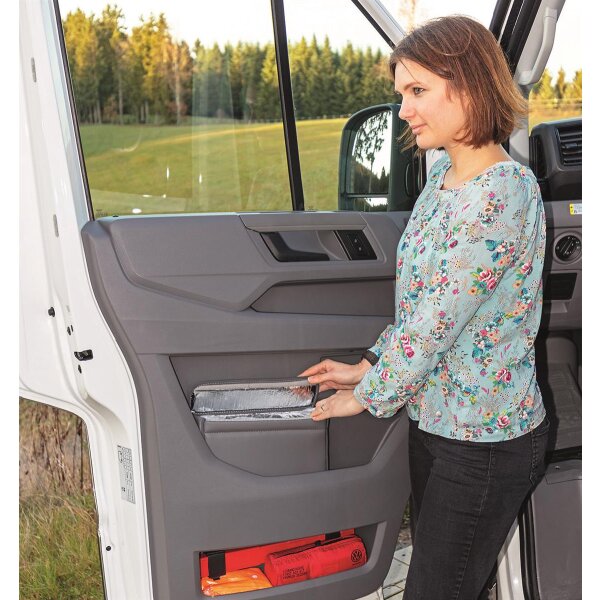 MULTIBOX - VW Grand California (VW Crafter 2017 ?>)  fissare alla portiera sinistra della cabina guida - termica o come cestino "Pelle Palladium "