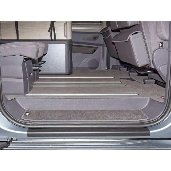 Set di tappetini in velluto per entrambi i gradini dellabitacolo, design "Raven", VW T7 California Beach / Multivan